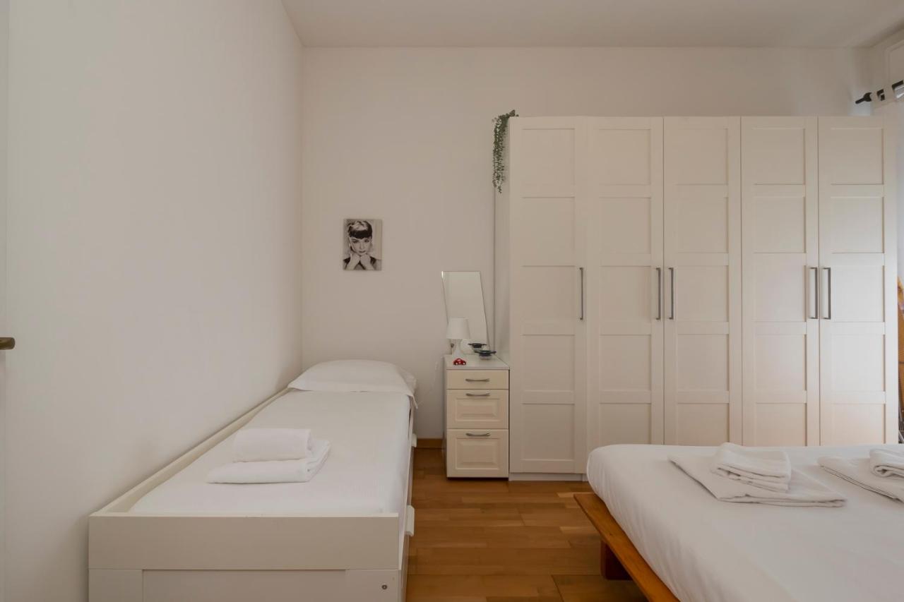 Luxury Flat Between Navigli And Duomo - Sambuco Милан Экстерьер фото