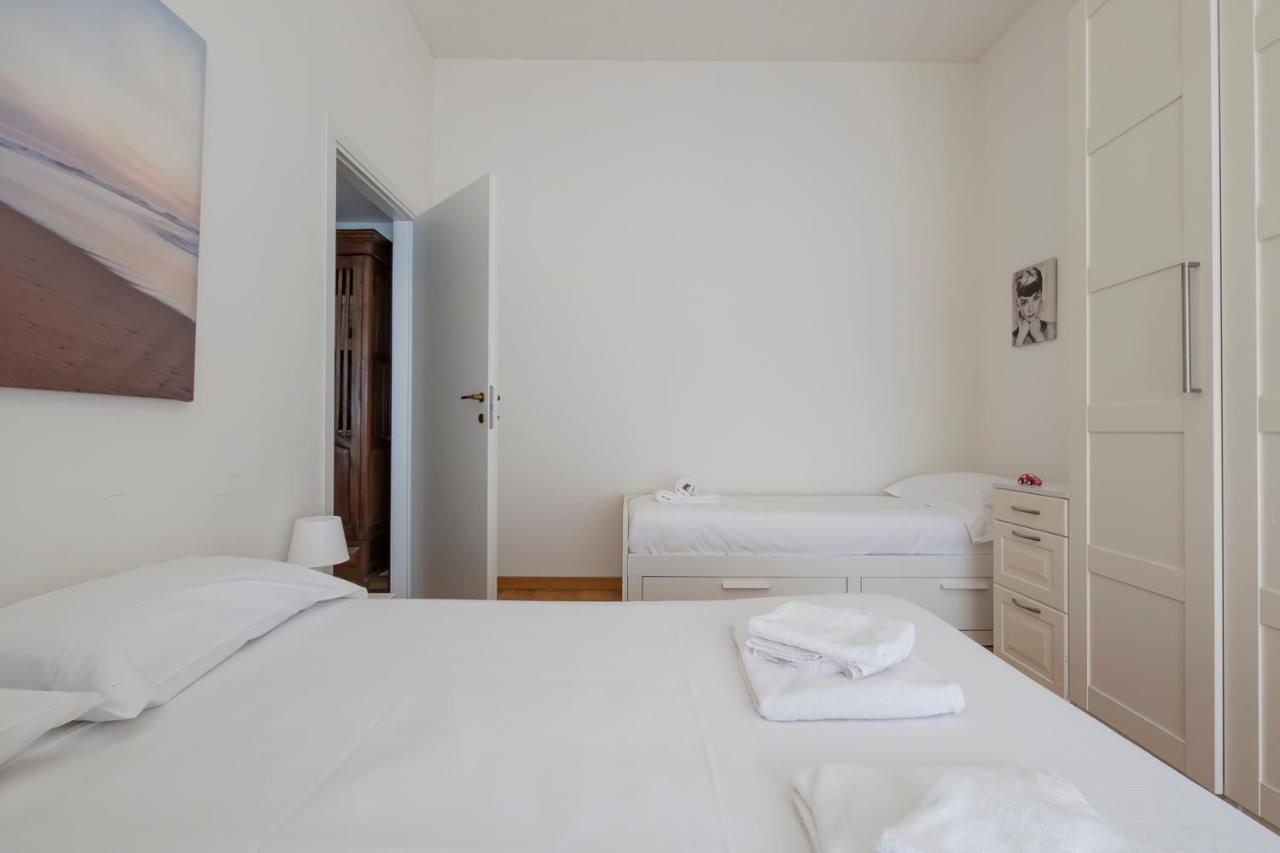 Luxury Flat Between Navigli And Duomo - Sambuco Милан Экстерьер фото