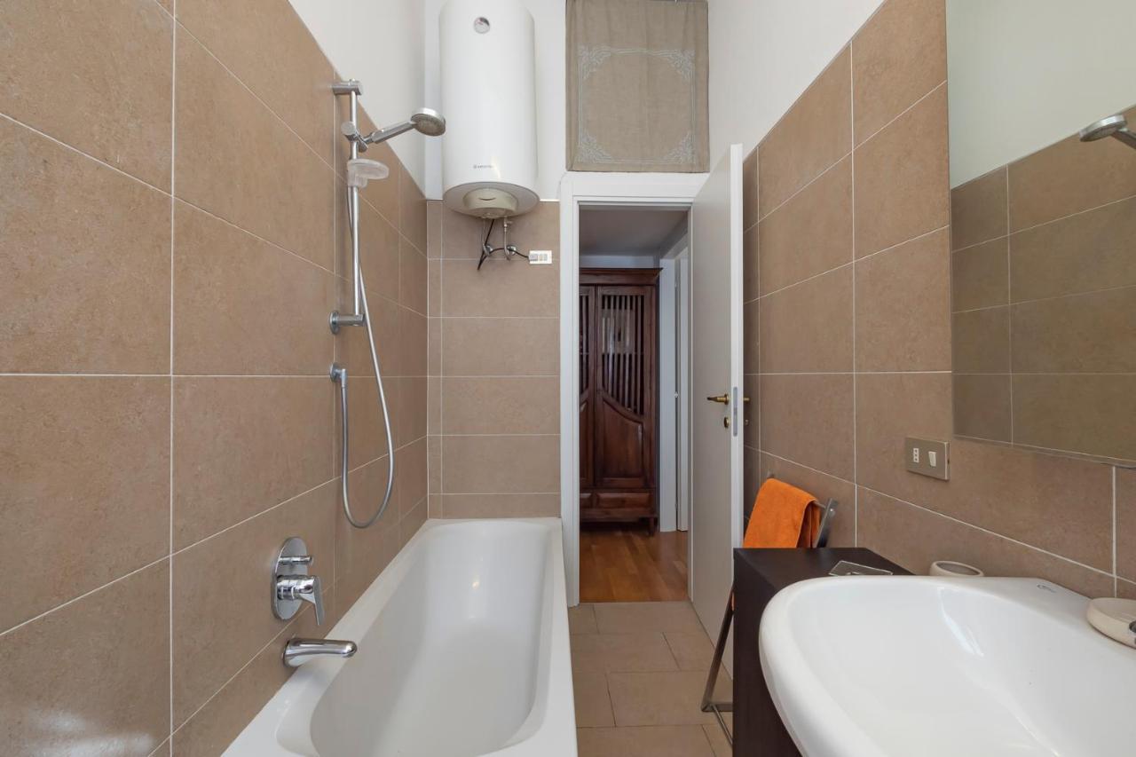 Luxury Flat Between Navigli And Duomo - Sambuco Милан Экстерьер фото